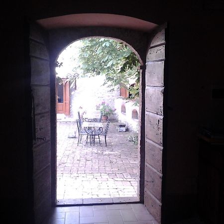 La Palombaia Guest House Spoleto Bagian luar foto
