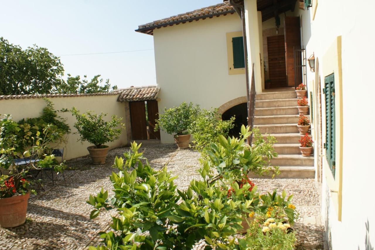 La Palombaia Guest House Spoleto Bagian luar foto